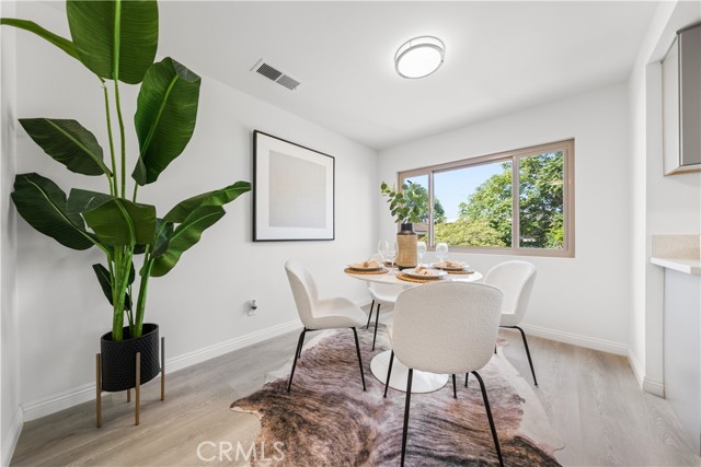 Detail Gallery Image 8 of 19 For 313 S Almansor St #9,  Alhambra,  CA 91801 - 2 Beds | 1/1 Baths