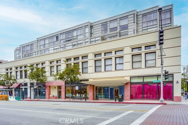 35 Raymond N, Pasadena CA: https://media.crmls.org/medias/e8acc9e0-c1a2-4839-9376-50f1c999c710.jpg