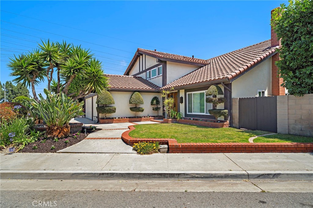 8604 Bluebird Avenue