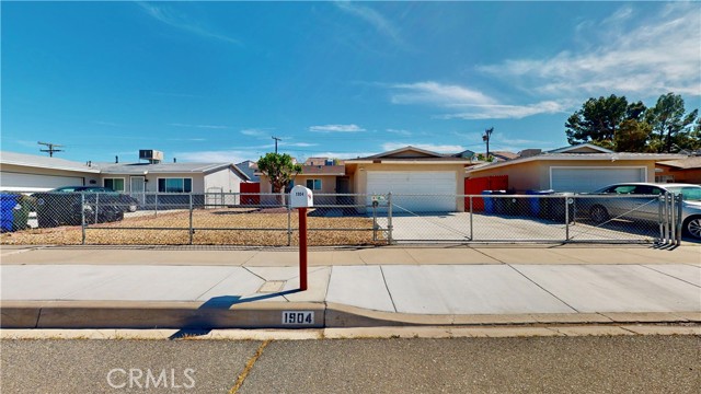Image 2 for 1904 Calico Dr, Barstow, CA 92311