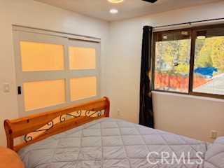 645 Booth Way, Big Bear City CA: https://media.crmls.org/medias/e8ad58c0-dfe5-4299-83e3-ee83cfbd05ba.jpg