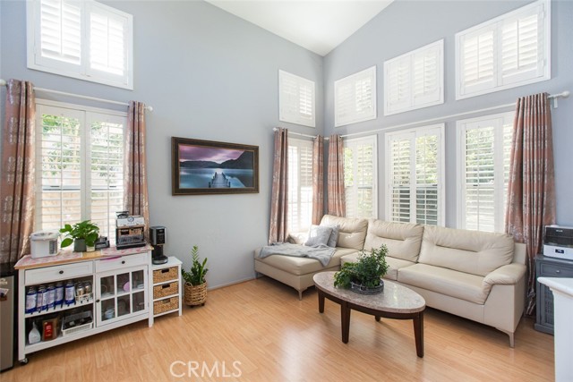 Detail Gallery Image 10 of 46 For 14006 Plum Hollow, Chino Hills,  CA 91709 - 4 Beds | 3/1 Baths