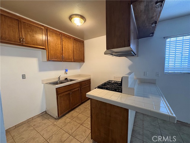 Detail Gallery Image 2 of 17 For 1123 Unit B E La Deney Ct, Ontario,  CA 91764 - 2 Beds | 1/1 Baths