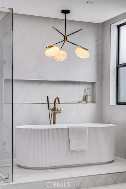 Detail Gallery Image 73 of 75 For 2612 159th St, Redondo Beach,  CA 90278 - 5 Beds | 5/1 Baths