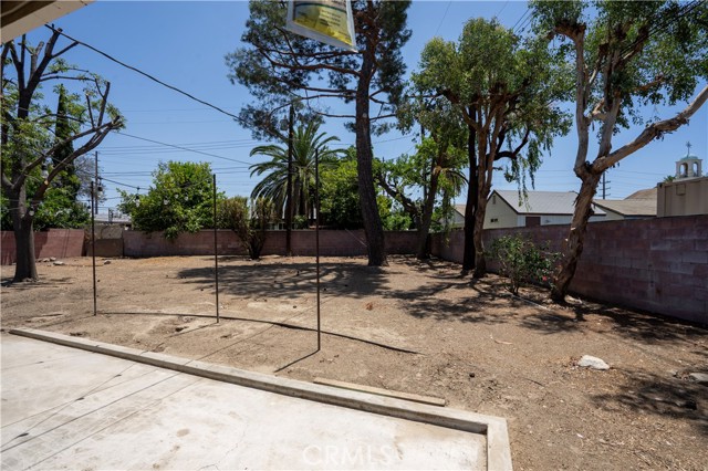 10733 Mead Way, Loma Linda CA: https://media.crmls.org/medias/e8af0d54-dd86-4d49-a639-9341e53683fe.jpg