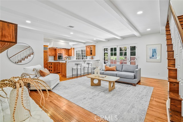 3975 Van Noord Avenue, Studio City CA: https://media.crmls.org/medias/e8af39ba-7c59-40b6-a779-a560cf87ed6e.jpg