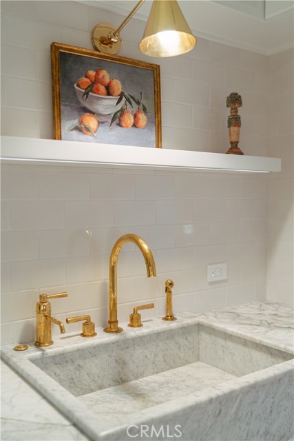 Detail Gallery Image 15 of 61 For 106 via Cordova, Newport Beach,  CA 92663 - 2 Beds | 2 Baths