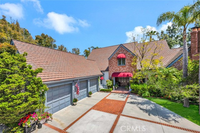 10302 Broadview Place, North Tustin CA: https://media.crmls.org/medias/e8afe8bd-f607-4f48-8efc-a7cda9d94868.jpg