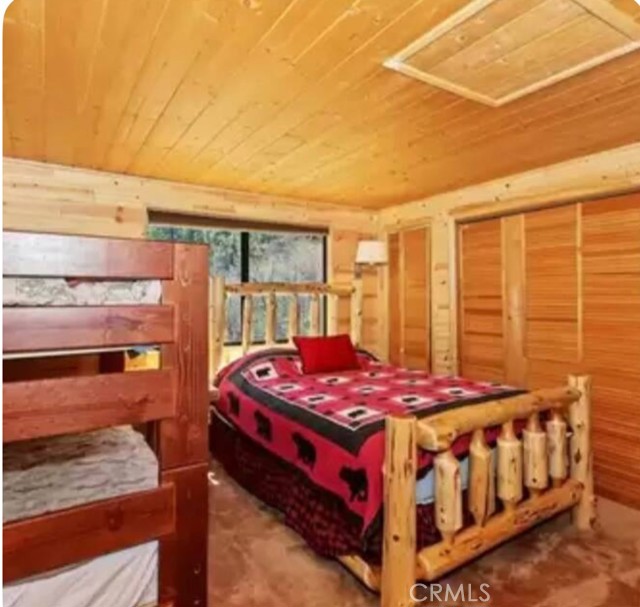 605 Kean Way, Big Bear City CA: https://media.crmls.org/medias/e8b0745d-cf18-4fc5-b640-10089eafb4d9.jpg