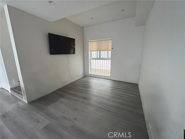 Detail Gallery Image 5 of 23 For 1814 W 36th St, Los Angeles,  CA 90018 - – Beds | – Baths