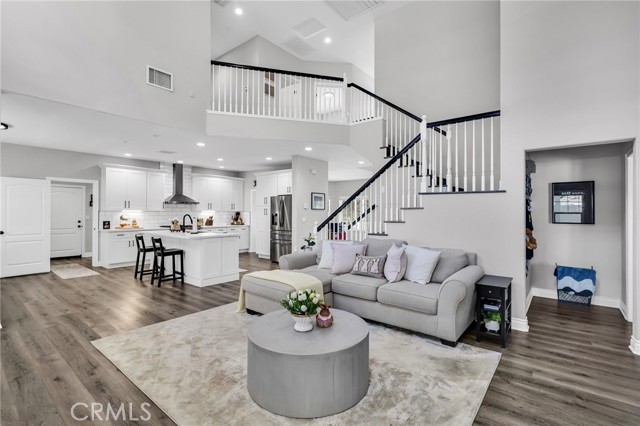 35426 Calle Grande, Lake Elsinore CA: https://media.crmls.org/medias/e8b098f6-59ff-4830-b8c0-77711e27f700.jpg