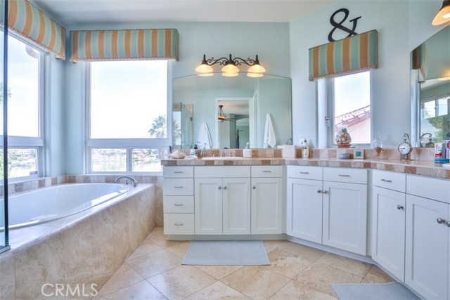 Detail Gallery Image 41 of 70 For 22818 Gray Fox Dr, Canyon Lake,  CA 92587 - 6 Beds | 3/1 Baths