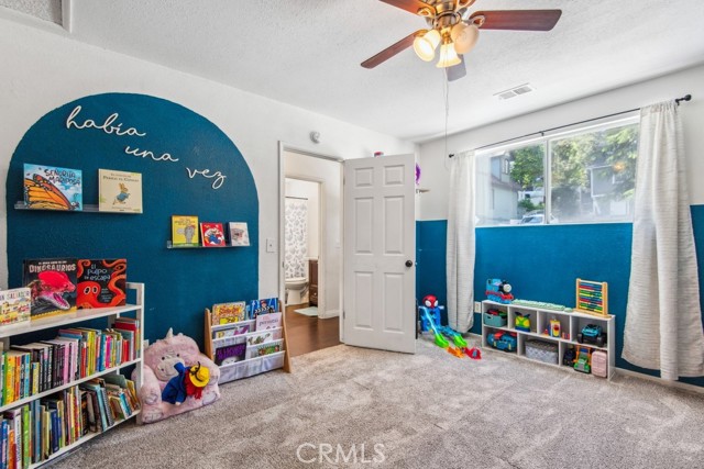 Detail Gallery Image 11 of 16 For 22868 Laurel Ln, Crestline,  CA 92325 - 3 Beds | 2 Baths