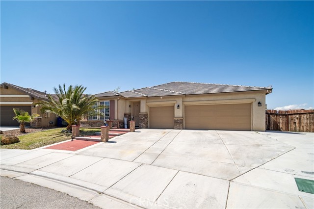 Detail Gallery Image 1 of 1 For 15776 Gilbert Ct, Victorville,  CA 92394 - 4 Beds | 2 Baths