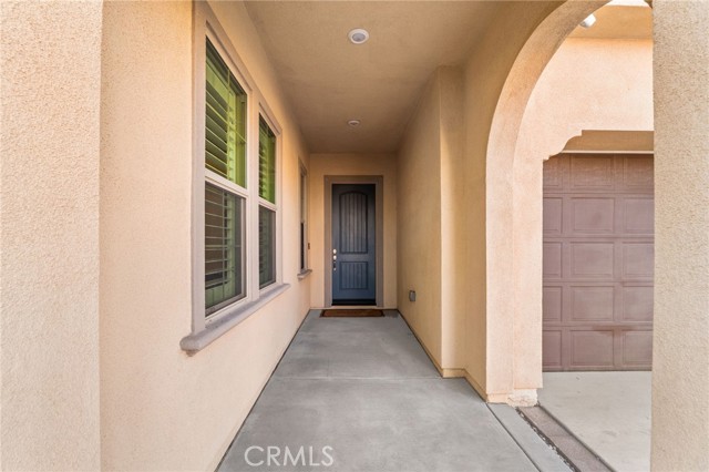 Detail Gallery Image 3 of 59 For 2413 Sierra Bella Dr, Corona,  CA 92882 - 5 Beds | 4/1 Baths