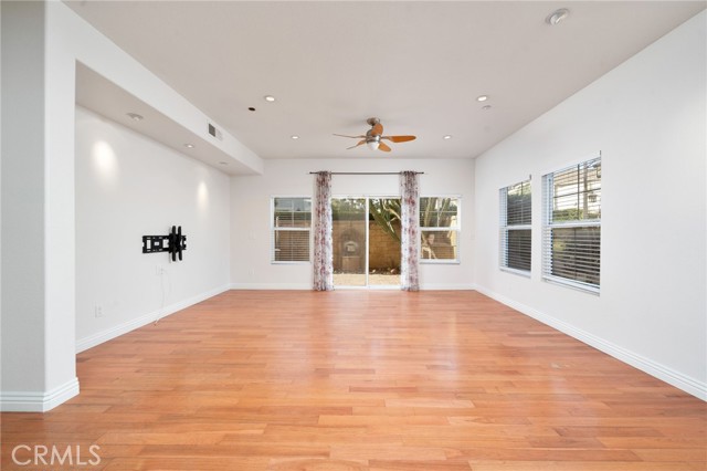 Detail Gallery Image 6 of 44 For 7331 Shelby Pl, Unit 102, Rancho Cucamonga,  CA 91739 - 3 Beds | 2/1 Baths