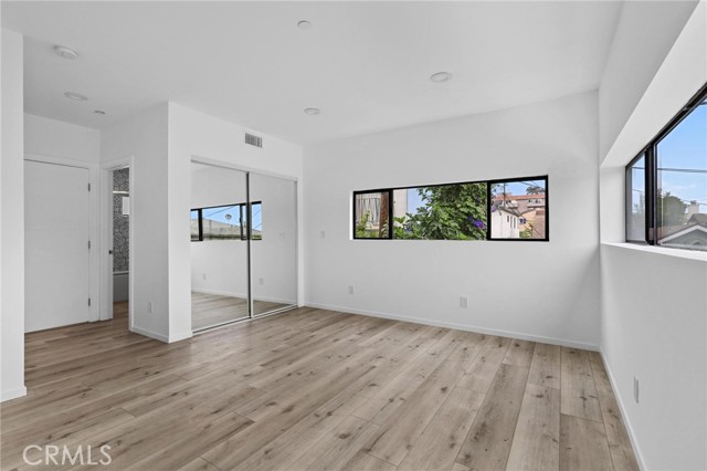 Detail Gallery Image 6 of 23 For 4138 Normal Ave, Los Angeles,  CA 90029 - 2 Beds | 2 Baths
