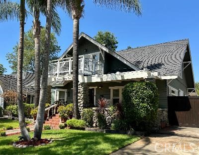 1955 N Los Robles Avenue, Pasadena CA: https://media.crmls.org/medias/e8b29690-c7f8-4fc5-b6c8-c7064a363eb8.jpg