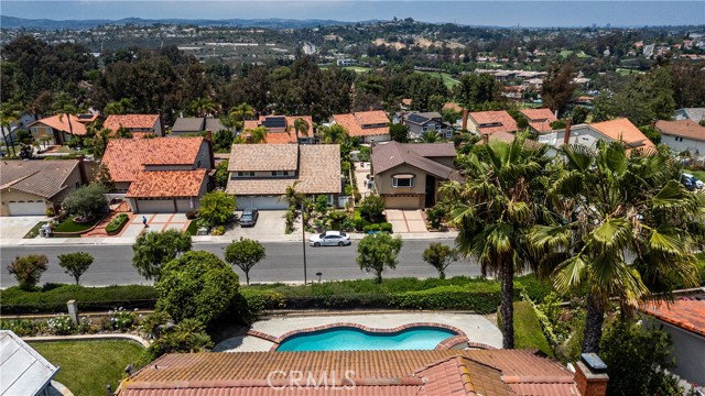 Image 20 of 23 For 26611 Loma Verde