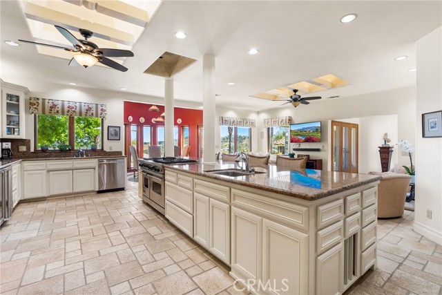 Detail Gallery Image 51 of 75 For 38280 via Majorca, Murrieta,  CA 92562 - 7 Beds | 7/2 Baths