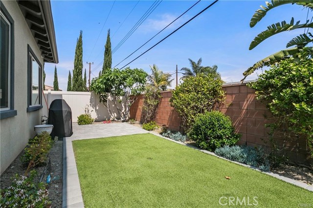 14432 Windfall Lane, Huntington Beach CA: https://media.crmls.org/medias/e8b5257d-d938-45f5-9f0e-bd412d92fc78.jpg