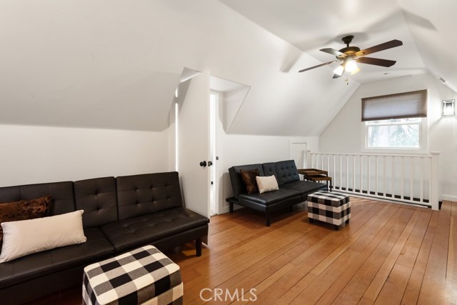 717 Crest Estates Drive, Lake Arrowhead CA: https://media.crmls.org/medias/e8b62d43-a53a-46f9-96e0-54bd28b2fe3b.jpg