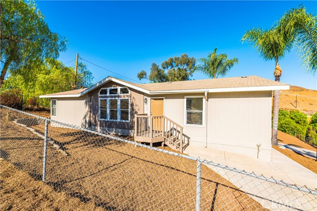 Detail Gallery Image 1 of 29 For 23180 Sprungle Cir, Menifee,  CA 92587 - 3 Beds | 2 Baths