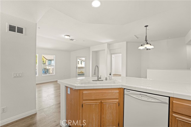 Detail Gallery Image 12 of 27 For 25178 Meadow Walk #2,  Murrieta,  CA 92562 - 2 Beds | 2 Baths