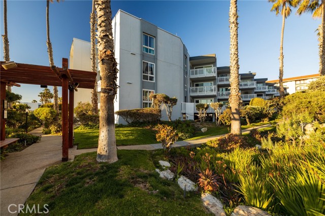 610 The Village, Redondo Beach, California 90277, ,Residential,Sold,The Village,SB22043671