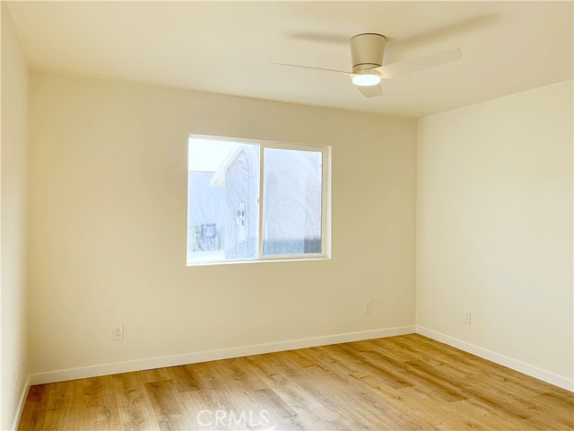 11835 Gale Ave, Hawthorne CA: https://media.crmls.org/medias/e8b6bbb2-c4cd-4931-9c5d-ad078469230b.jpg
