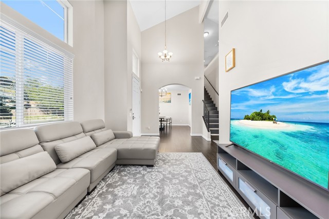 Detail Gallery Image 5 of 49 For 15188 Masline St, Baldwin Park,  CA 91706 - 4 Beds | 3 Baths