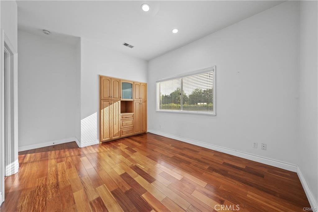 MLS #WS26169393 image #53