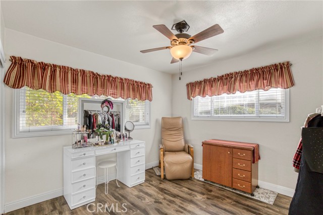 Detail Gallery Image 12 of 20 For 19016 Runnymede, Reseda,  CA 91335 - 3 Beds | 2 Baths