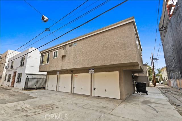 525 Linden Avenue, Long Beach, California 90802, ,Multi-Family,For Sale,Linden,PW24201233