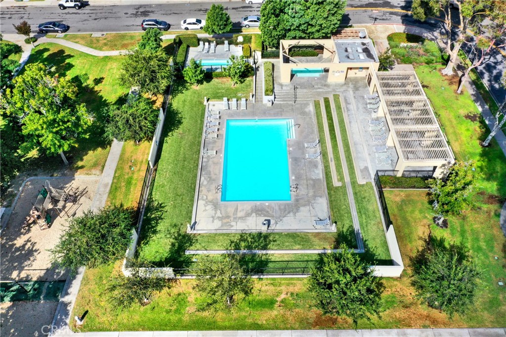 MLS #OC25245389 image #30