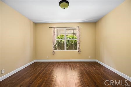 https://media.crmls.org/medias/e8ba0aef-f16b-4a2c-9c9e-78c2e215fdfc.jpg?preset=X-Large