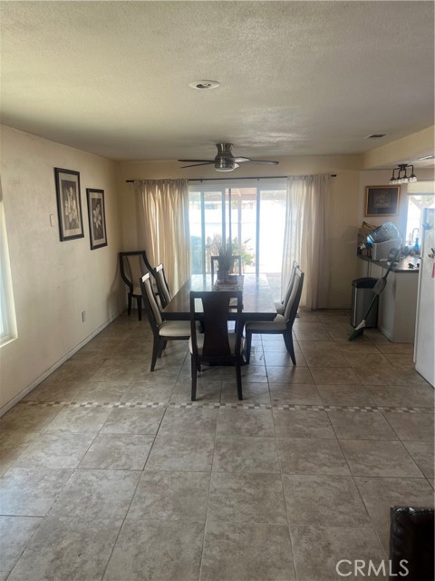 14376 Rivers Edge Road, Helendale CA: https://media.crmls.org/medias/e8bb3748-5dfa-4f2f-a69f-e9658d72440d.jpg