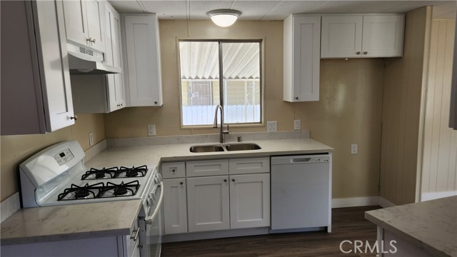 Image 40 of 41 For 26102 Bamboo Palm Drive
