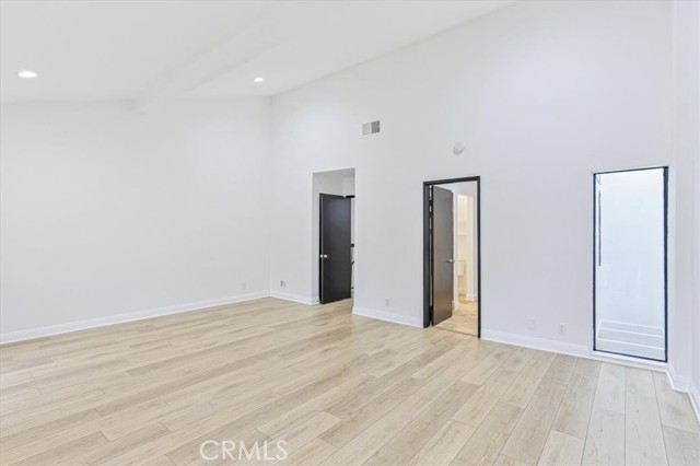 23467 Park Sorrento, Calabasas CA: https://media.crmls.org/medias/e8bc13c8-8d38-4cac-9c6f-4195c326f84c.jpg