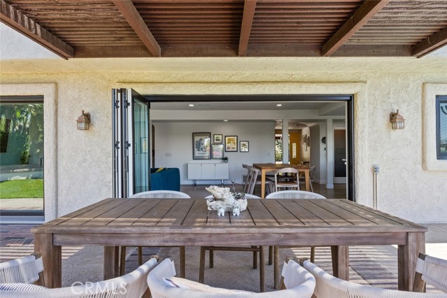 1579 Via Parque, Thousand Oaks CA: https://media.crmls.org/medias/e8bc3c55-c5ec-46aa-92bc-5f7dac683831.jpg