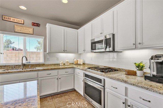 Detail Gallery Image 20 of 49 For 4100 Waterville Ct, Palmdale,  CA 93551 - 6 Beds | 3 Baths