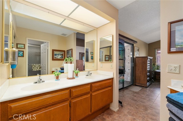 Detail Gallery Image 15 of 49 For 28222 Sea Biscuit St, Moreno Valley,  CA 92555 - 4 Beds | 2 Baths