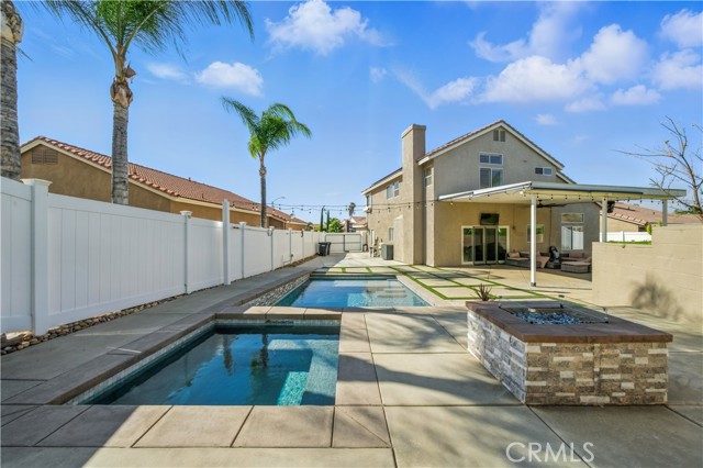 33175 Camino Maraca, Temecula CA: https://media.crmls.org/medias/e8bce857-9d8b-40f8-b7ab-9daa56ff10bc.jpg