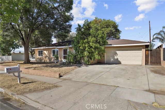 Detail Gallery Image 2 of 29 For 2213 Dogwood St, Simi Valley,  CA 93065 - 3 Beds | 2 Baths
