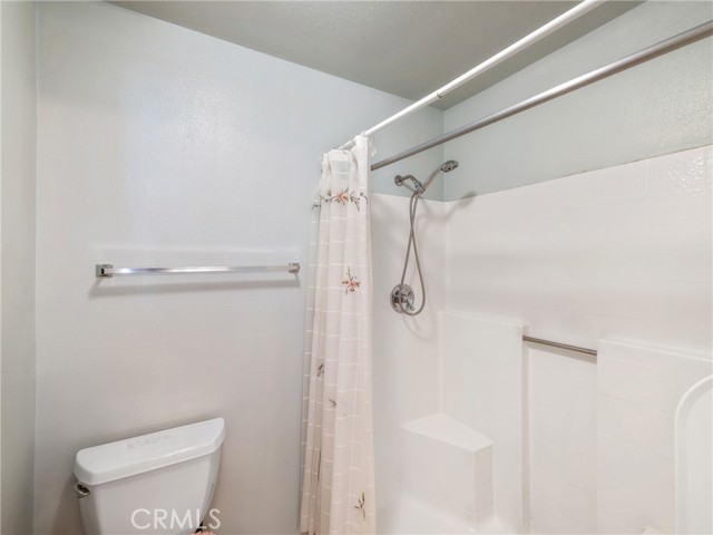 Detail Gallery Image 22 of 28 For 19033 Elm Dr, Apple Valley,  CA 92308 - 2 Beds | 2 Baths