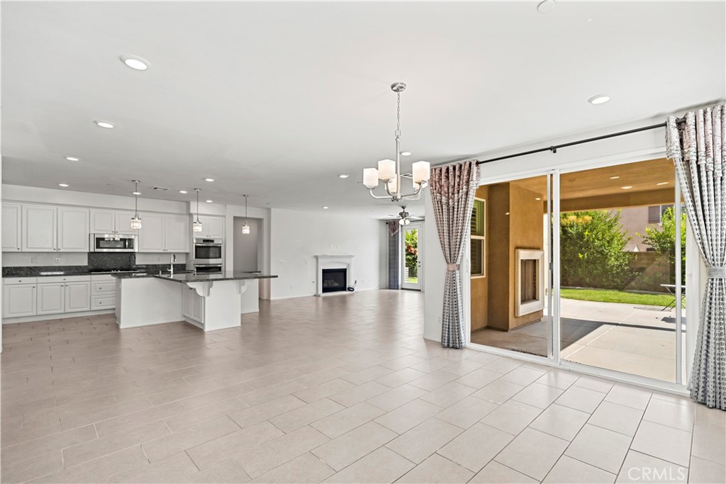 MLS #WS25243385 image #6