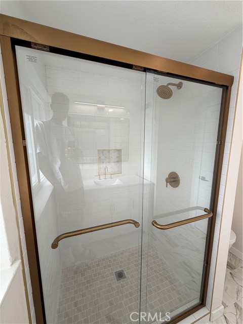 Detail Gallery Image 15 of 21 For 2432 Larchmont, Santa Ana,  CA 92706 - 3 Beds | 2 Baths