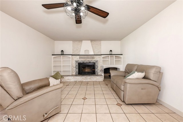 Detail Gallery Image 13 of 61 For 929 3rd St, Orland,  CA 95963 - 3 Beds | 2/1 Baths