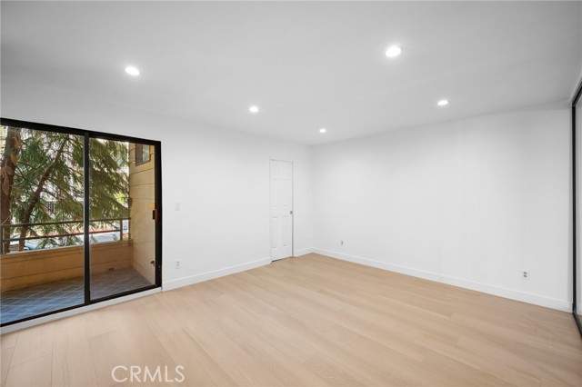 Detail Gallery Image 17 of 33 For 350 W Loraine St #101,  Glendale,  CA 91202 - 2 Beds | 2 Baths