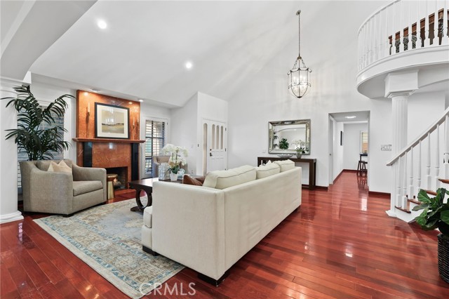 10351 Lassen Street, Los Alamitos CA: https://media.crmls.org/medias/e8c01a58-d2db-48aa-a922-1e5866eab853.jpg